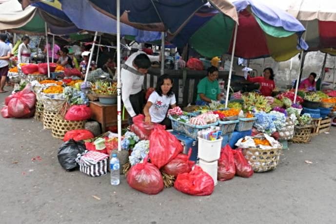 vegetable seller public market
