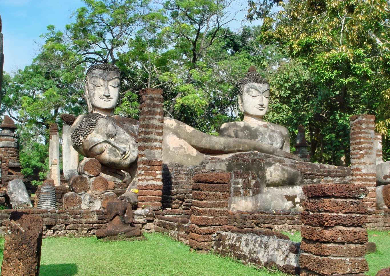 Buddha images in Kamphaeng Phet Historical Park