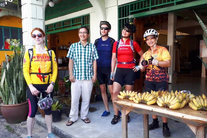group of friends on southern Thailand bike tour