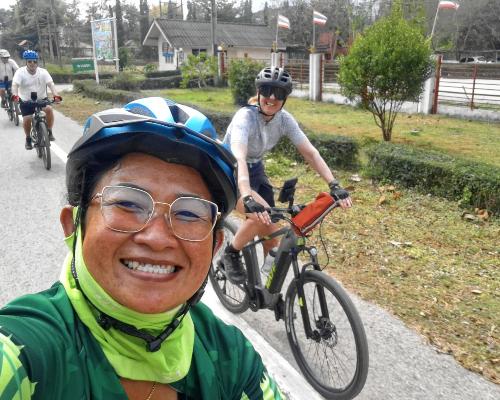 guide and group on ebikes