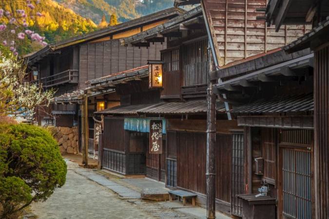 older wooden Japanese houses